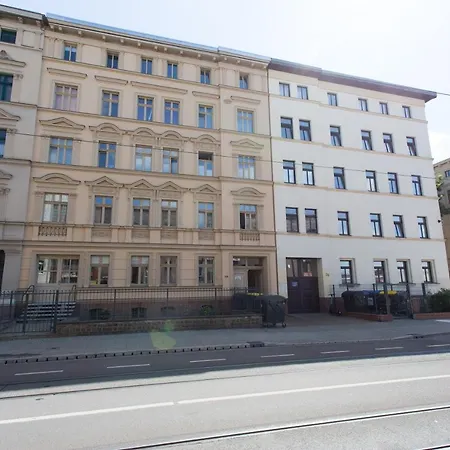 Fullhouse - Halle - T28 - Deer Apartment *